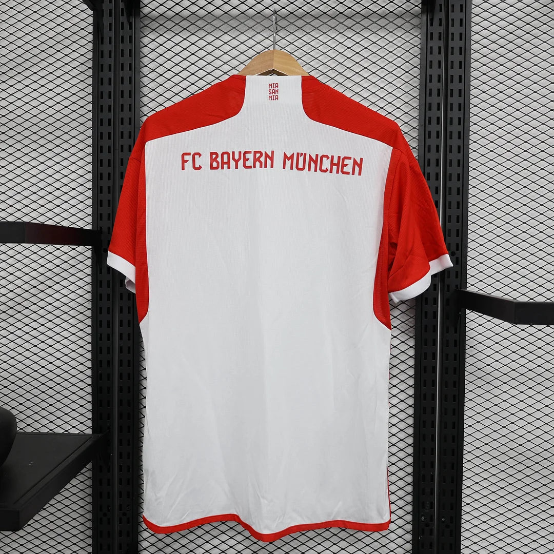 Camisa de futebol Bayern de Munique 2023/2024