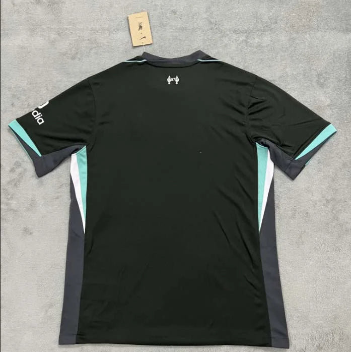 Camisa de futebol Liverpool 2024/2025
